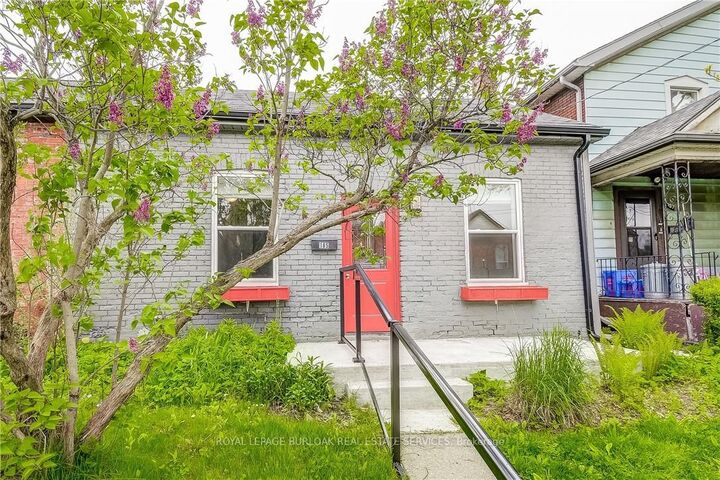 Property Photo: 185 Simcoe Street E ON L8L 3N9