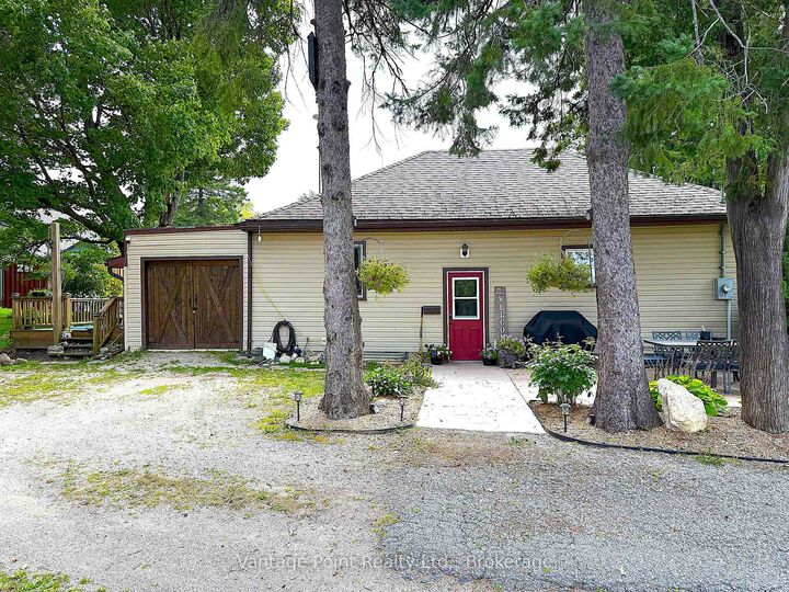 Property Photo: 777007 10 Highway ON N0H 1R0