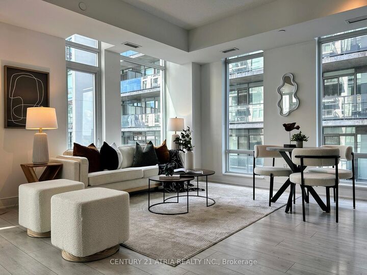 Property Photo:  525 Adelaide Street W 1503  ON M5V 0N7 