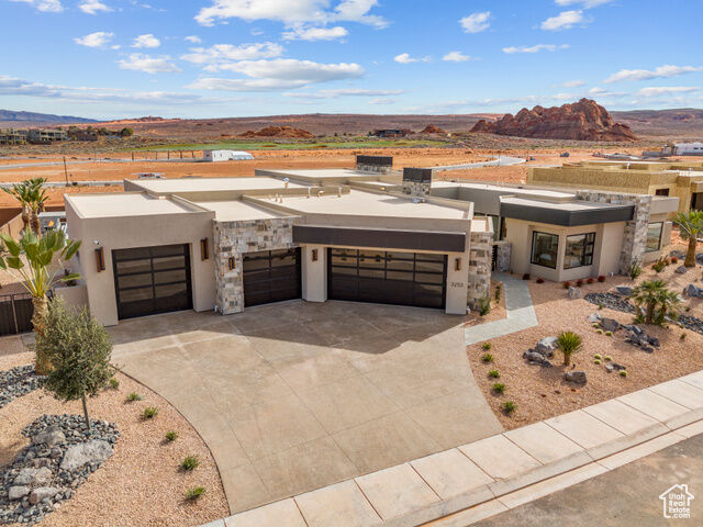 Property Photo: 3253 Cottontail Way UT 84737