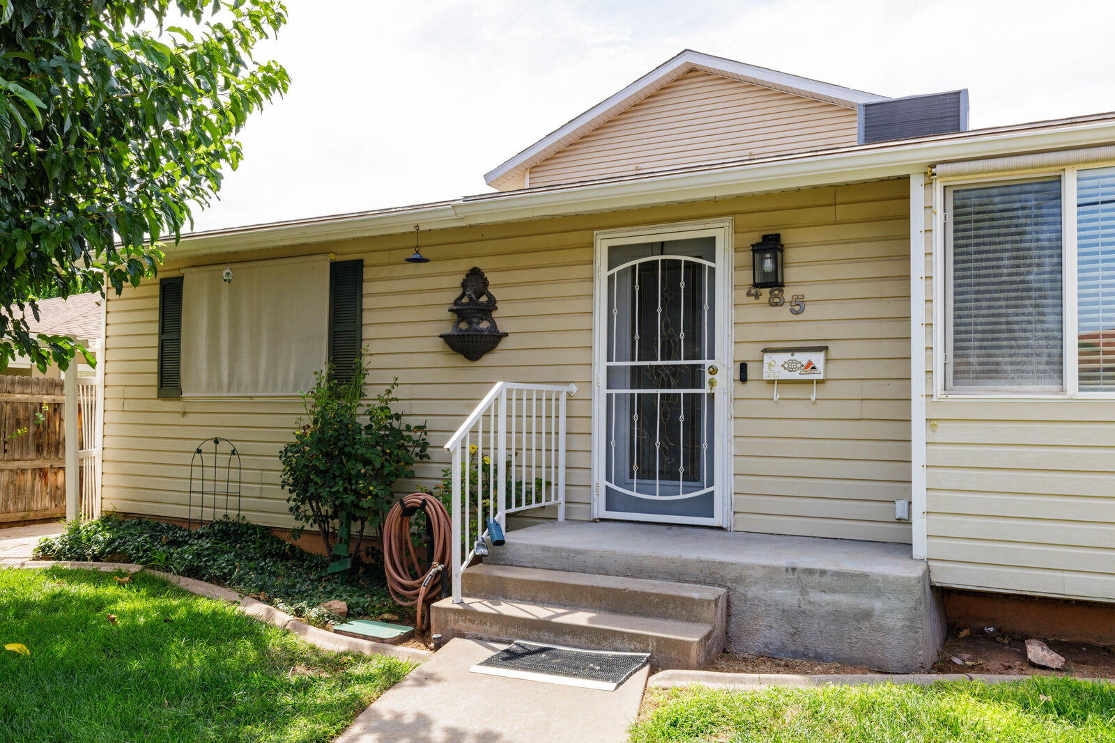 Property Photo: 485 N 400 W UT 84770