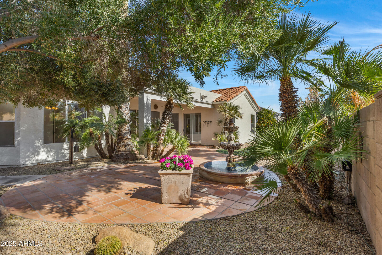 Property Photo:  721 W Cherrywood Drive  AZ 85248 