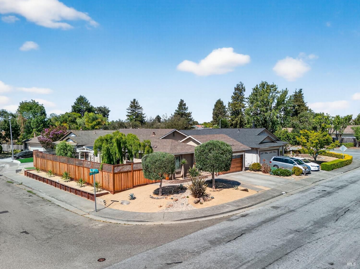 Property Photo: 204 Prince Albert Court CA 94954