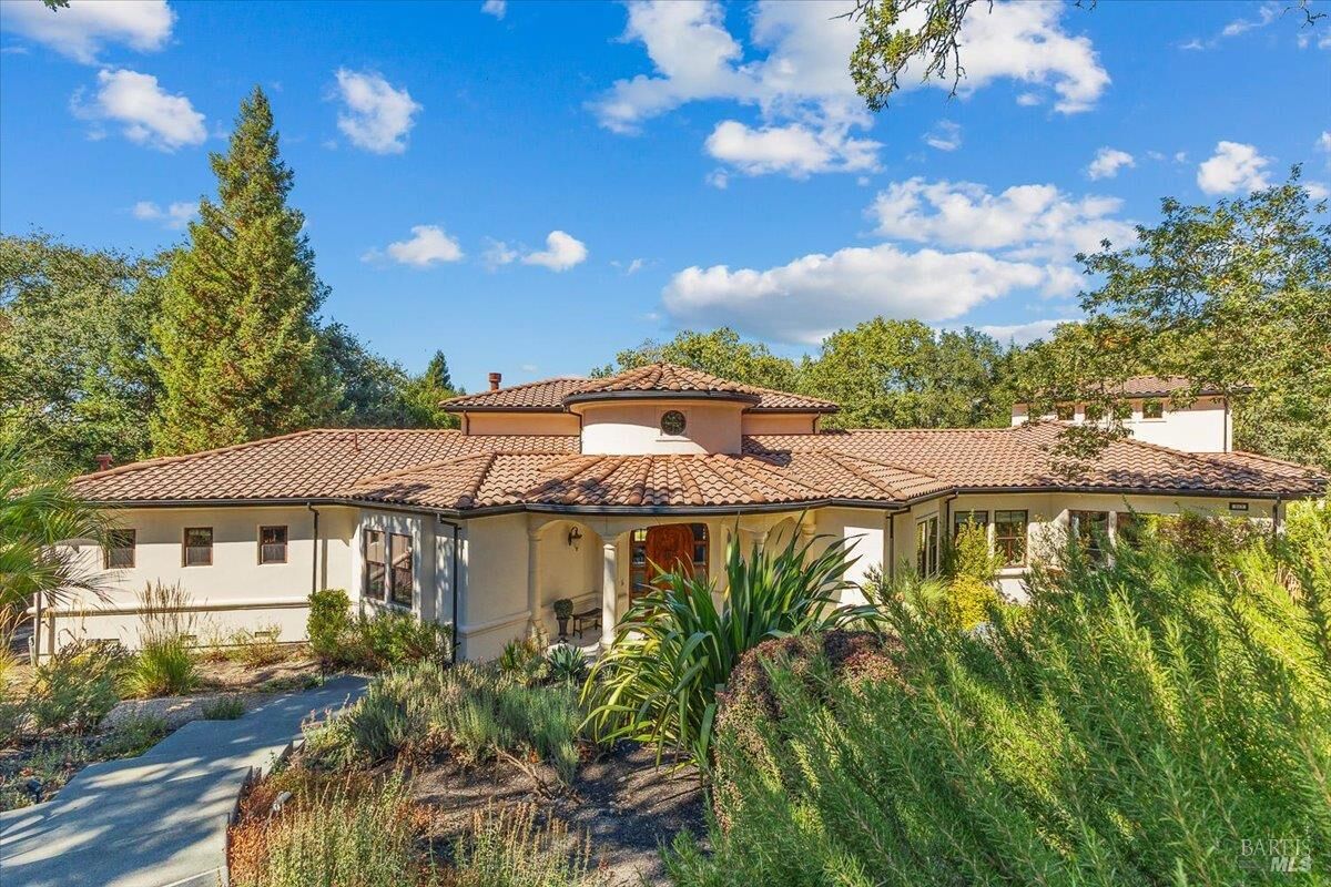 Property Photo:  913 Turnberry Court  CA 95492 