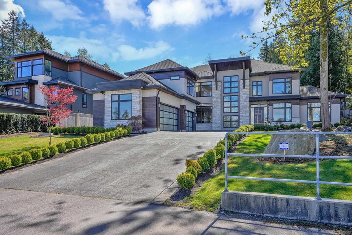 Photo de la propriété:  16722 McNair Drive  BC V3Z 0P9 