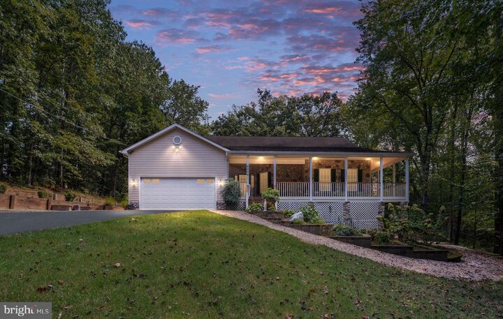 2286 Richmond Highway  Stafford VA 22554 photo