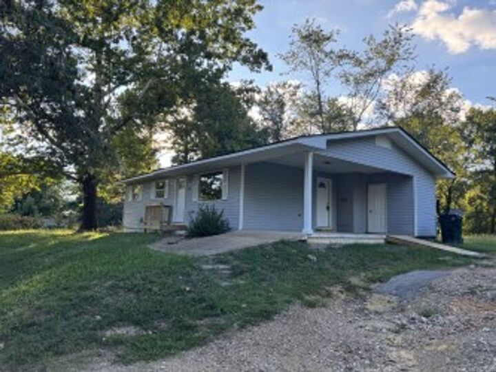 Property Photo:  107 Hilton Street  AR 71913 