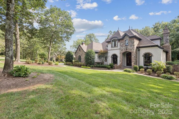 Property Photo: 2900 Cutter Court NC 28173