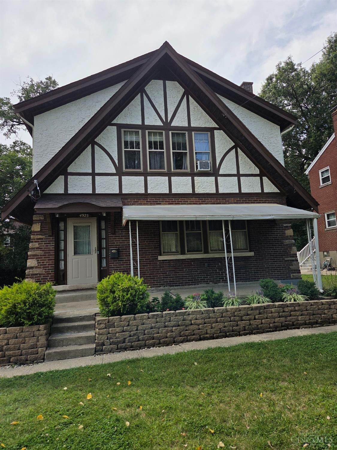 Property Photo: 4925 Shirley Place OH 45238