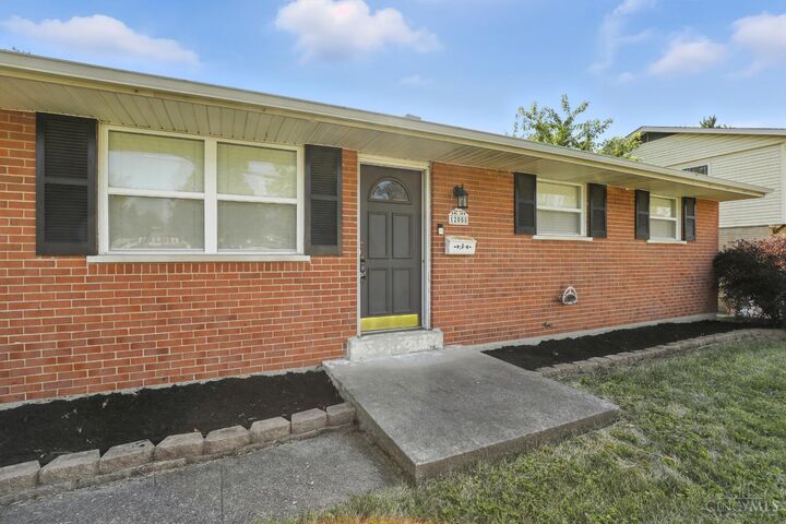 Property Photo: 12058 Wincanton Drive OH 45231