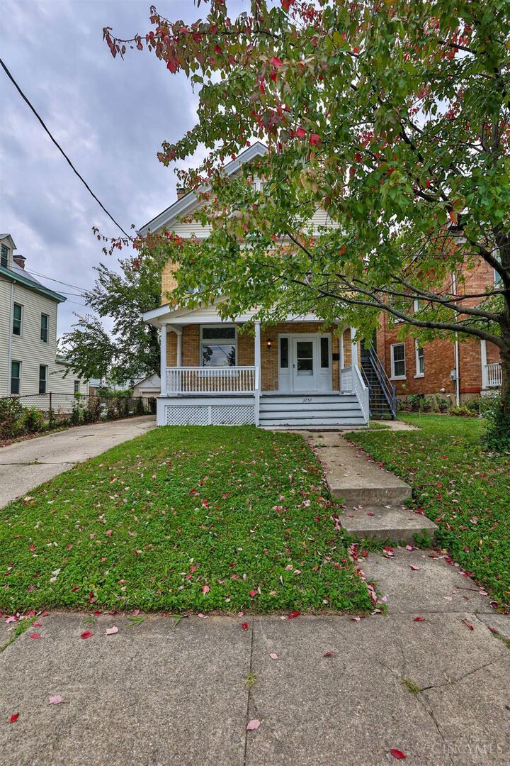 Property Photo: 3752 Regent Avenue OH 45212