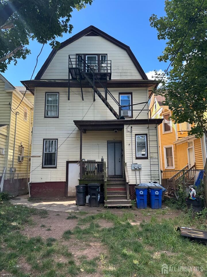 Property Photo:  267 Handy Street  NJ 08901 