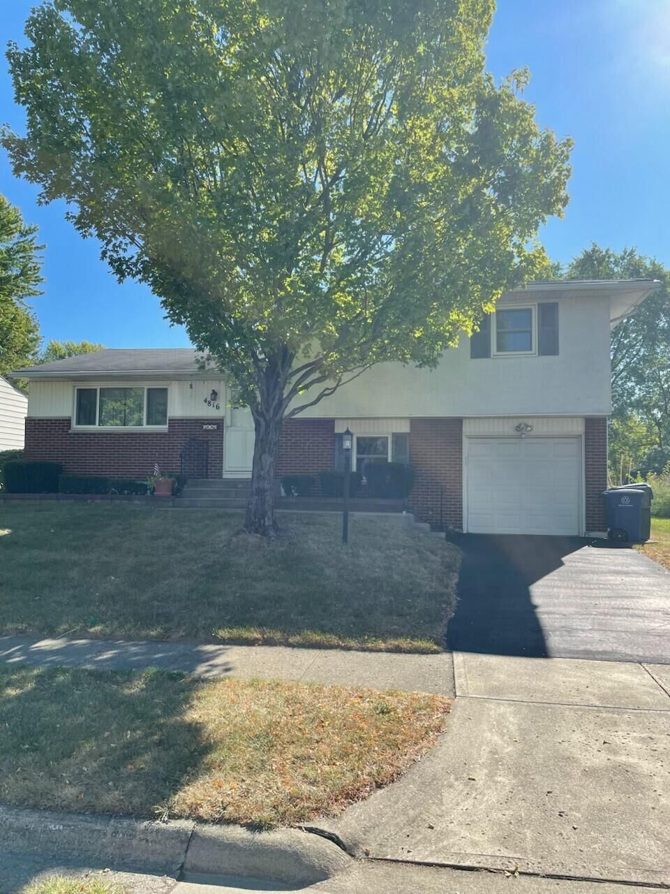 Property Photo: 4816 Bourke Road OH 43229
