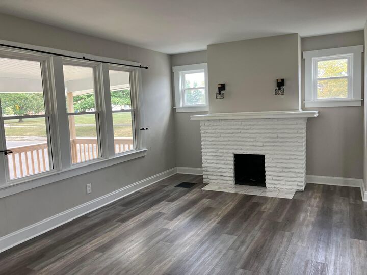 Property Photo:  529 E Morrill Avenue  OH 43207 