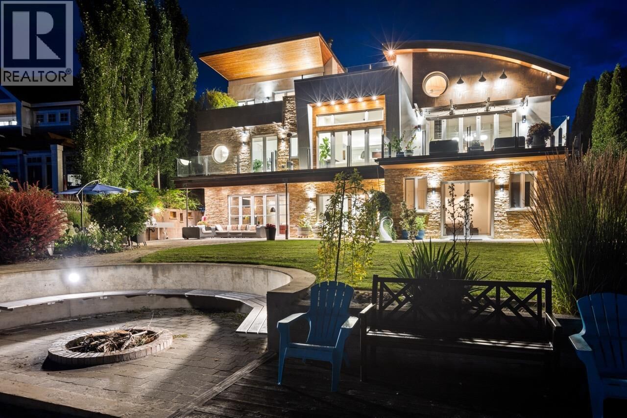 Photo de la propriété:  2737 Casa Loma Road  BC V1Z 1T6 