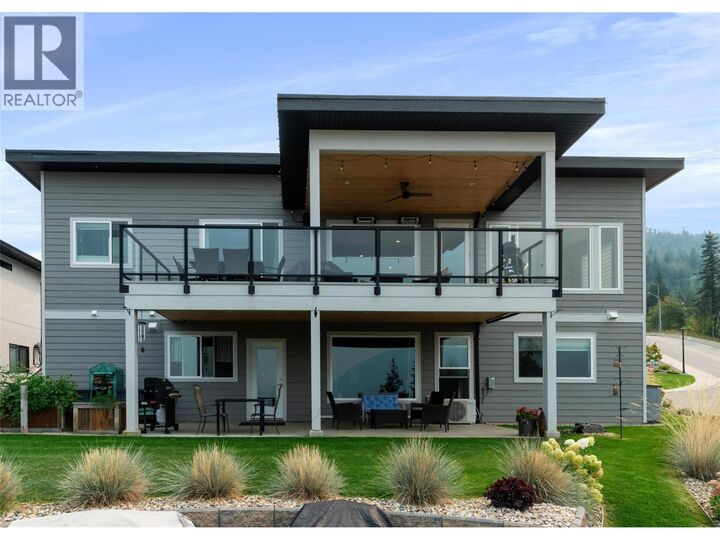 Photo de la propriété: 1021 17 Avenue Southeast BC V1E 2G2