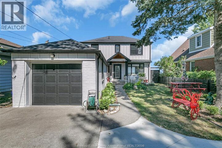 Photo de la propriété: 11360 Riverside Drive East ON N8P 1A4