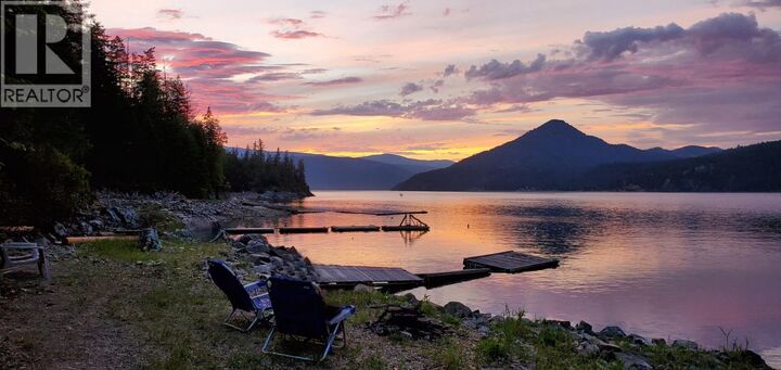 Photo de la propriété:  Lot B Coykendahl Road  BC V1N 3H3 