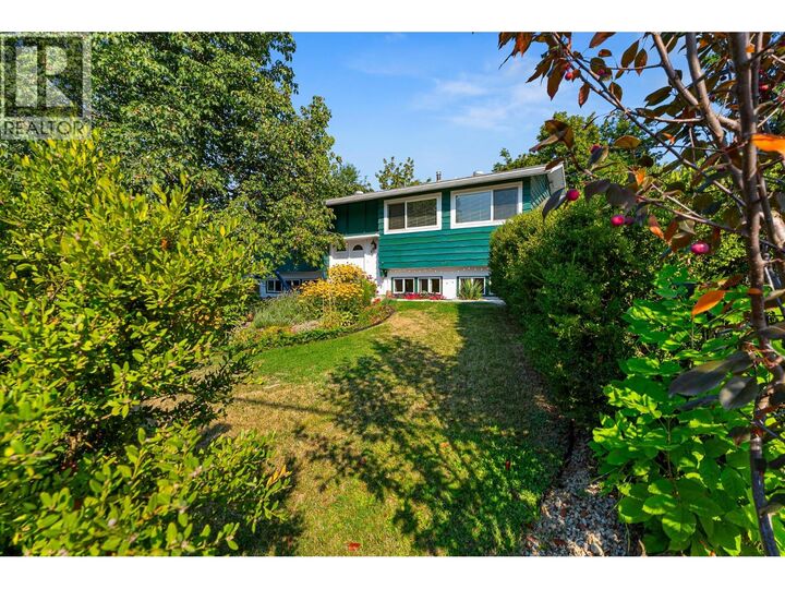Photo de la propriété: 490 6 Street Southeast BC V1E 4E9