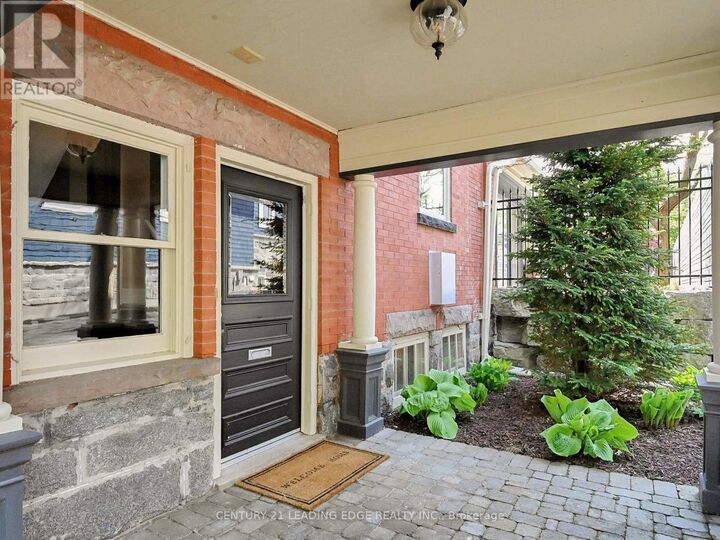 Property Photo: 18 Brant Road North ON N1S 2W1