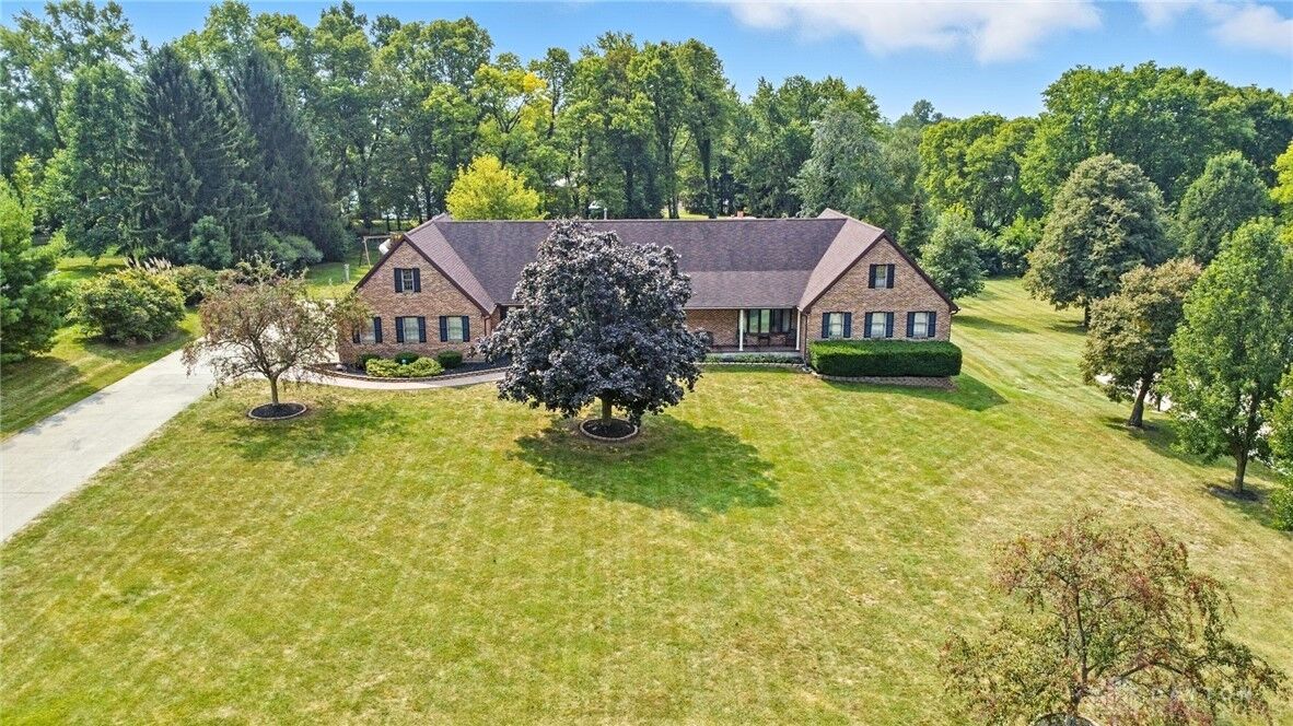 Property Photo: 2669 Quail Ridge Drive OH 45344