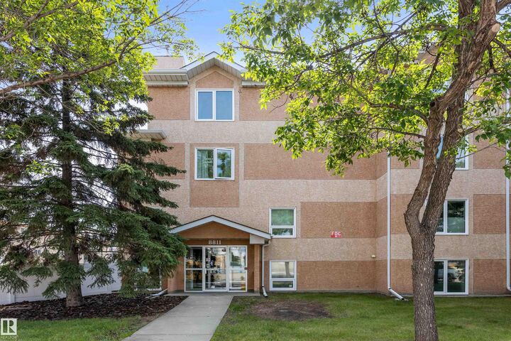8811 106A Avenue NW 304  Edmonton AB T5H 3Y7 photo