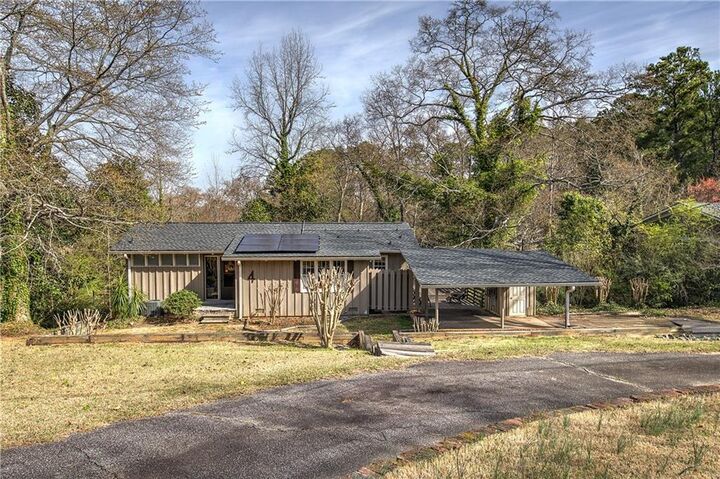 Property Photo: 4 Mitchell Circle SE GA 30161