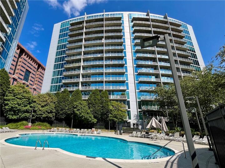 Property Photo: 950 W Peachtree Street NW 904 GA 30309