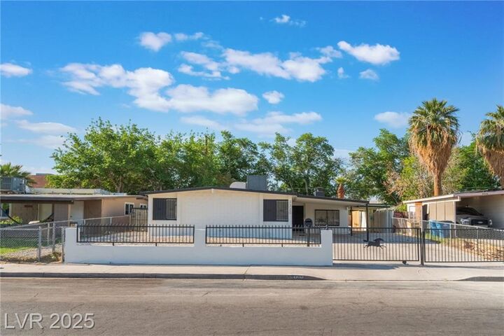 Property Photo: 3320 Osage Avenue NV 89101