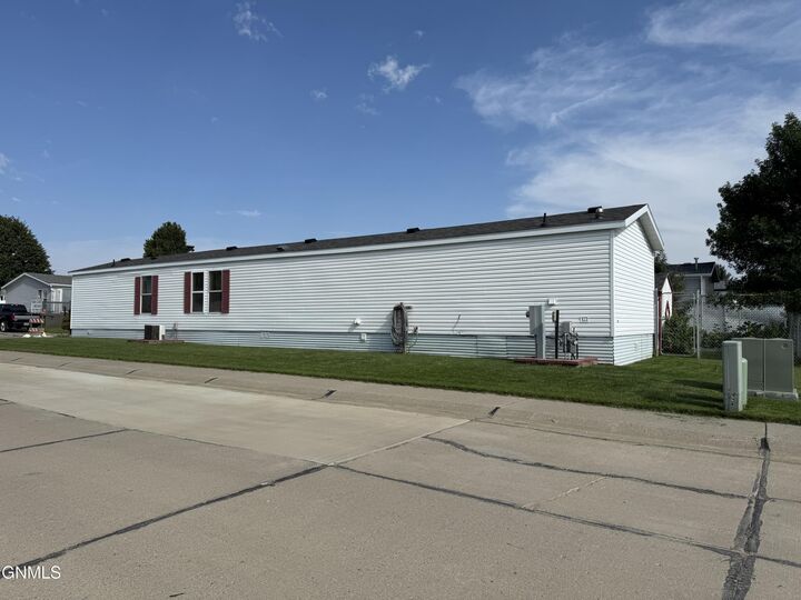 Property Photo: 4773 British Drive ND 58503