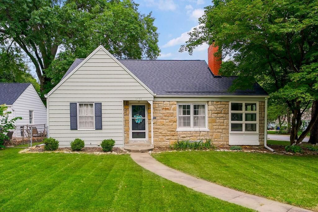 Property Photo: 5400 Sycamore Drive KS 66205