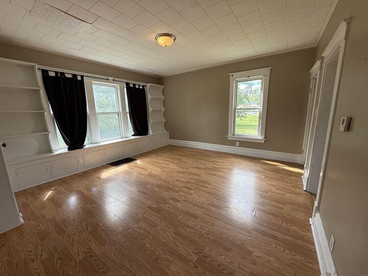 Property Photo:  415 NW 5th Street  IA 50677 