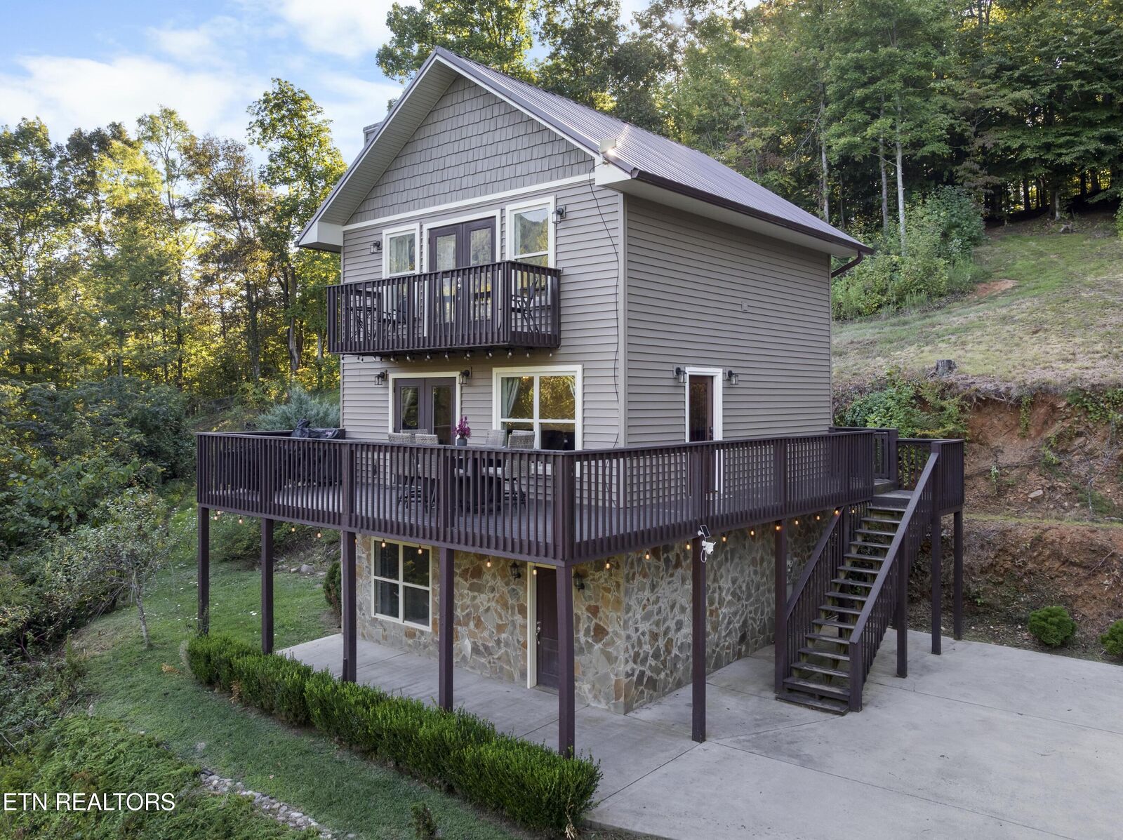 Property Photo: 1755 A R Davis Rd TN 37865