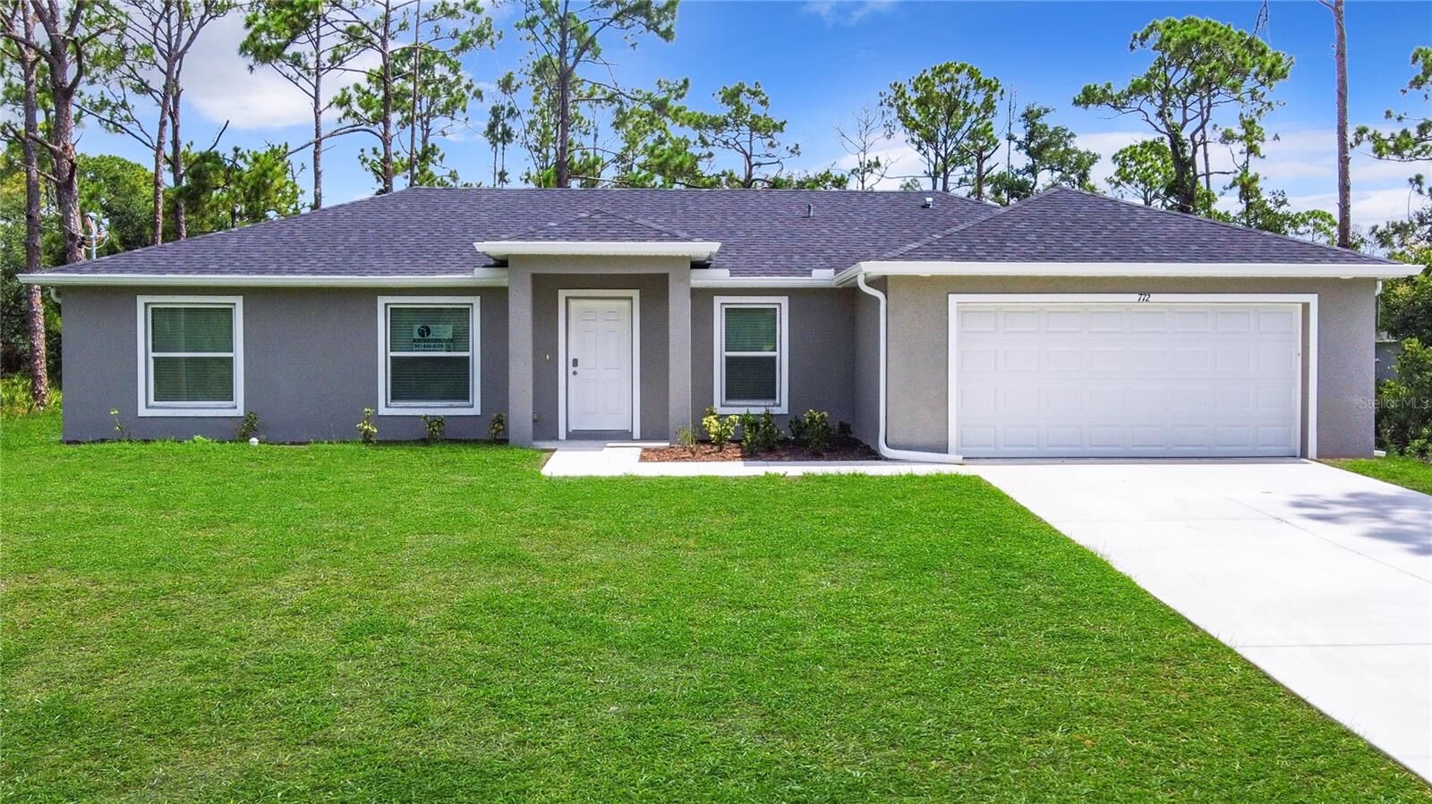 Property Photo: 772 Biscayne Drive FL 33953