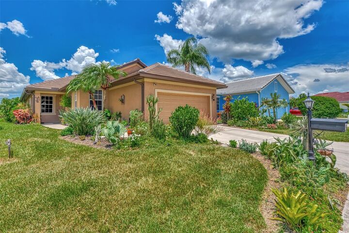 Property Photo: 3275 Osprey Lane FL 33953