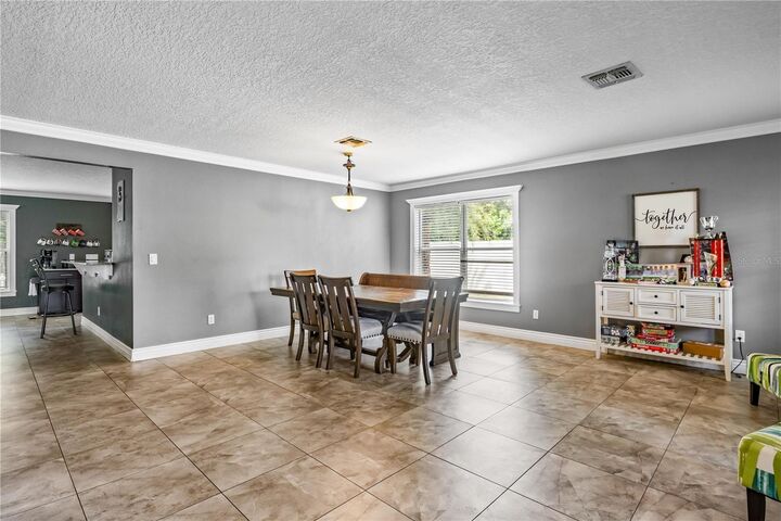 Property Photo: 1444 Bella Coola Drive FL 32828