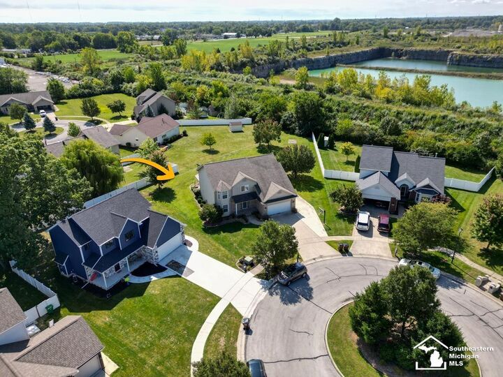 Property Photo:  15132 Oak Valley Lane  MI 48161 