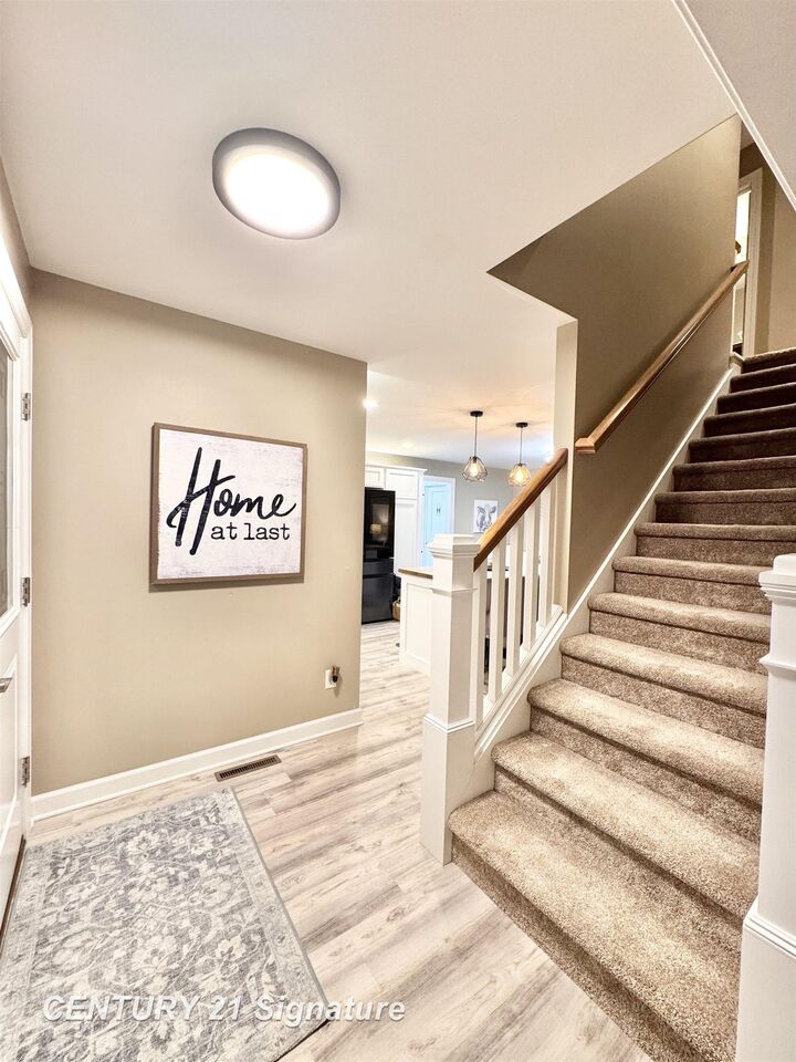 Property Photo:  10346 Laurel Woods Place  MI 48623 