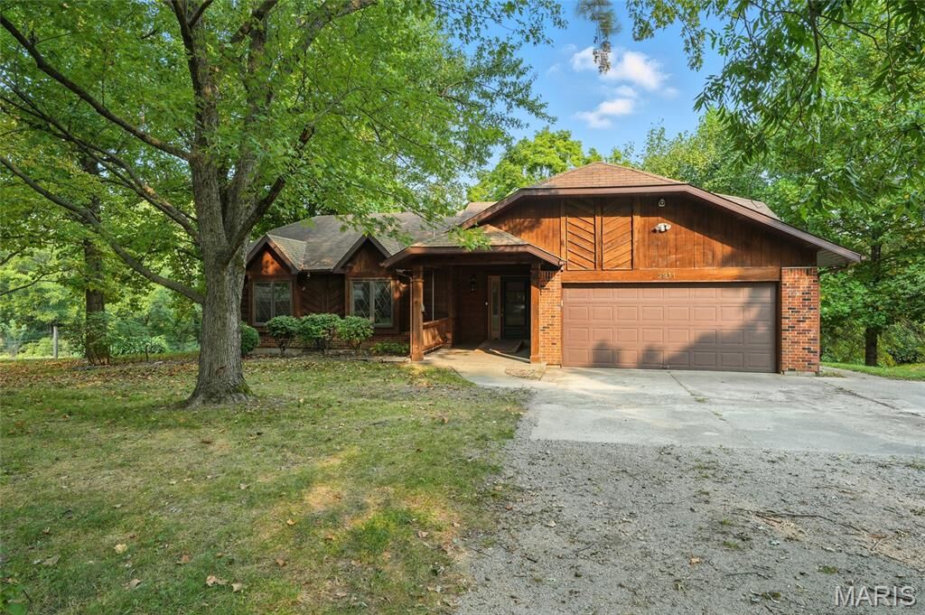 Property Photo: 3911 Charbonier Road MO 63031