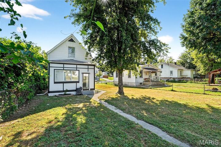 Property Photo: 9825 Linn Avenue MO 63125