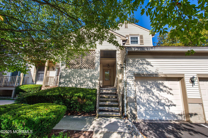 Property Photo:  65 Jamestown Road  NJ 07920 