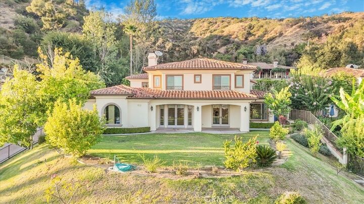 Property Photo:  891 Crescent Drive  CA 91016