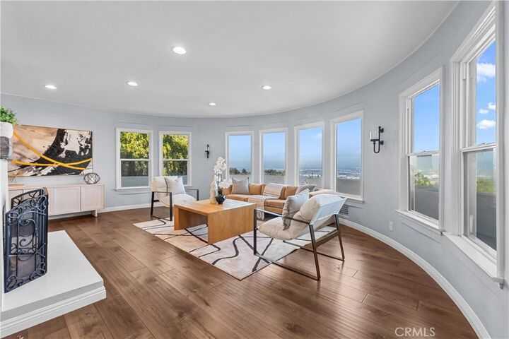 Property Photo: 6401 Corsini Place CA 90275
