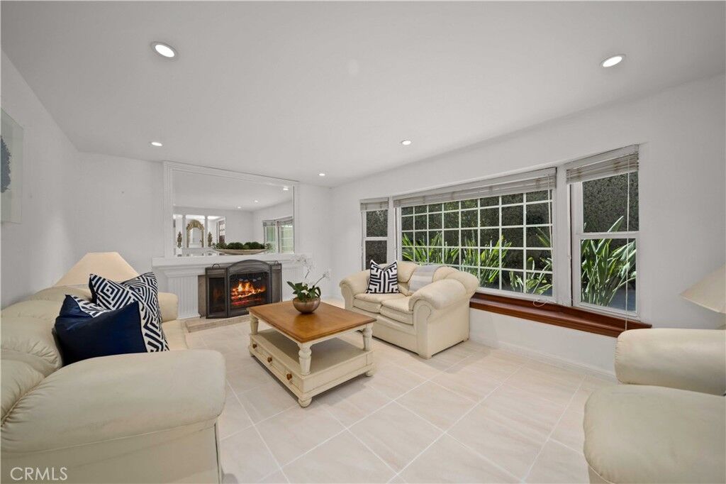 Property Photo:  23900 Darbun Drive  CA 91321 