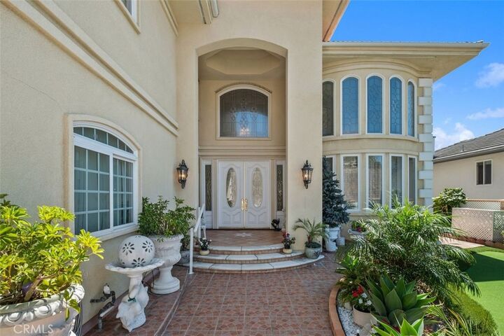 Property Photo:  3813 Via Manzana  CA 92673 