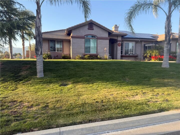 Property Photo: 35420 Shade Tree Road CA 92399