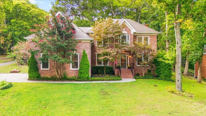 Property Photo: 162 N Berwick Ln TN 37069