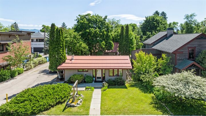 327 Spokane Avenue  Whitefish MT 59937 photo