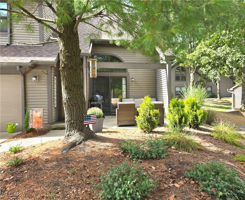 Property Photo:  1243 Red Tail Hawk Court 3  OH 44512 