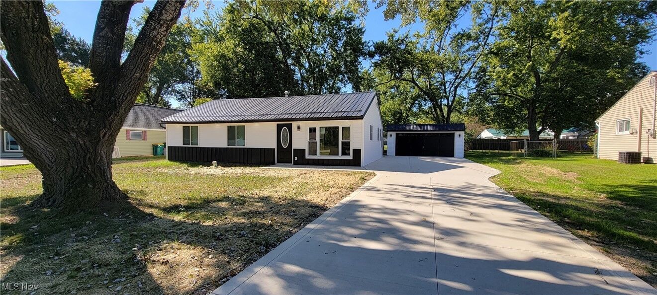 Property Photo:  1816 Westwood Drive  OH 44087 
